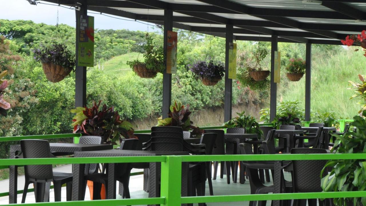 Glamping - Calochorno Hotel Alcala Exterior photo