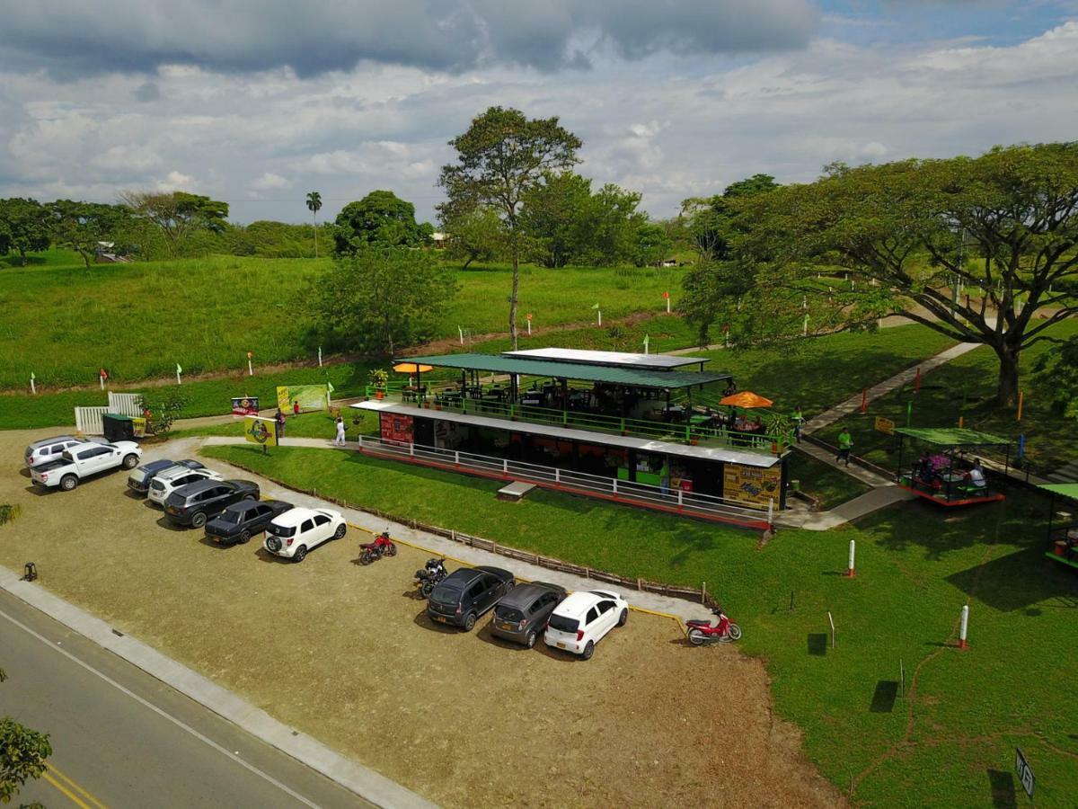 Glamping - Calochorno Hotel Alcala Exterior photo